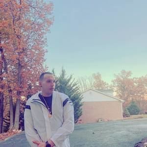 Meet your Posher, Devin